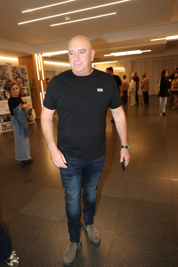 ניר דבורי | צילום אור גפן