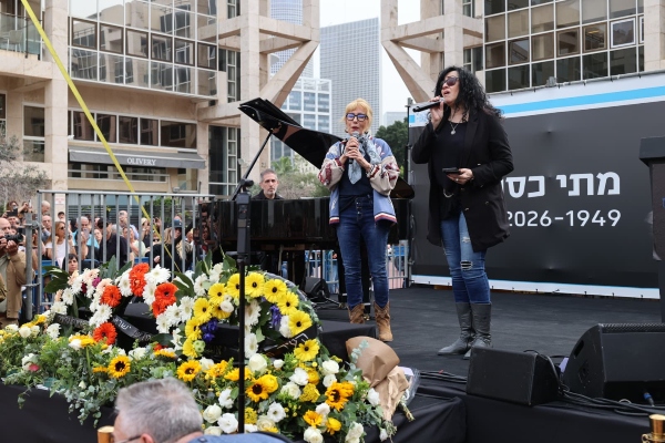 שלומית אהרון וריקי גל | צילום רפי דלויה